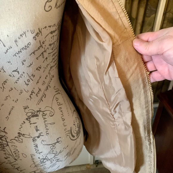 đź’•Beautiful Leather Jacket by Marcelle Renee - Picture 8 of 10